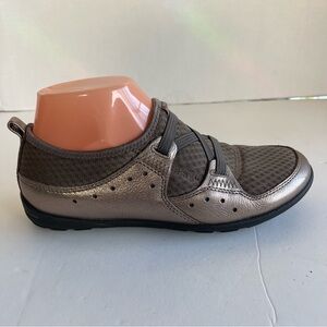 ECCO Gold Bronze Leather Slip On Casual Shoes Womens Size 36